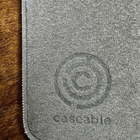 Caseable Tablet Sleeve - Picture 4 of 7